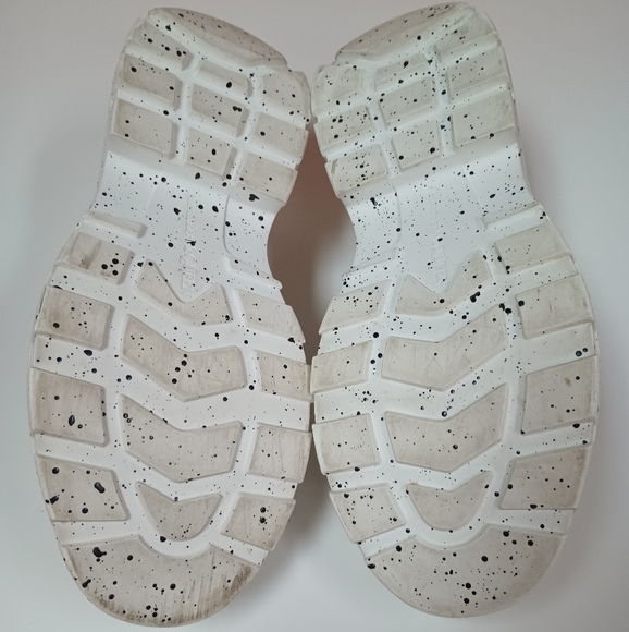 Alexander McQueen Lace Up Canvas Sack Sneakers - Picture 3 of 14